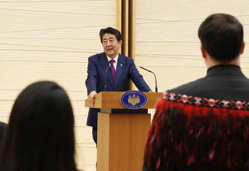 Photograph of the Prime Minister delivering an address (2)