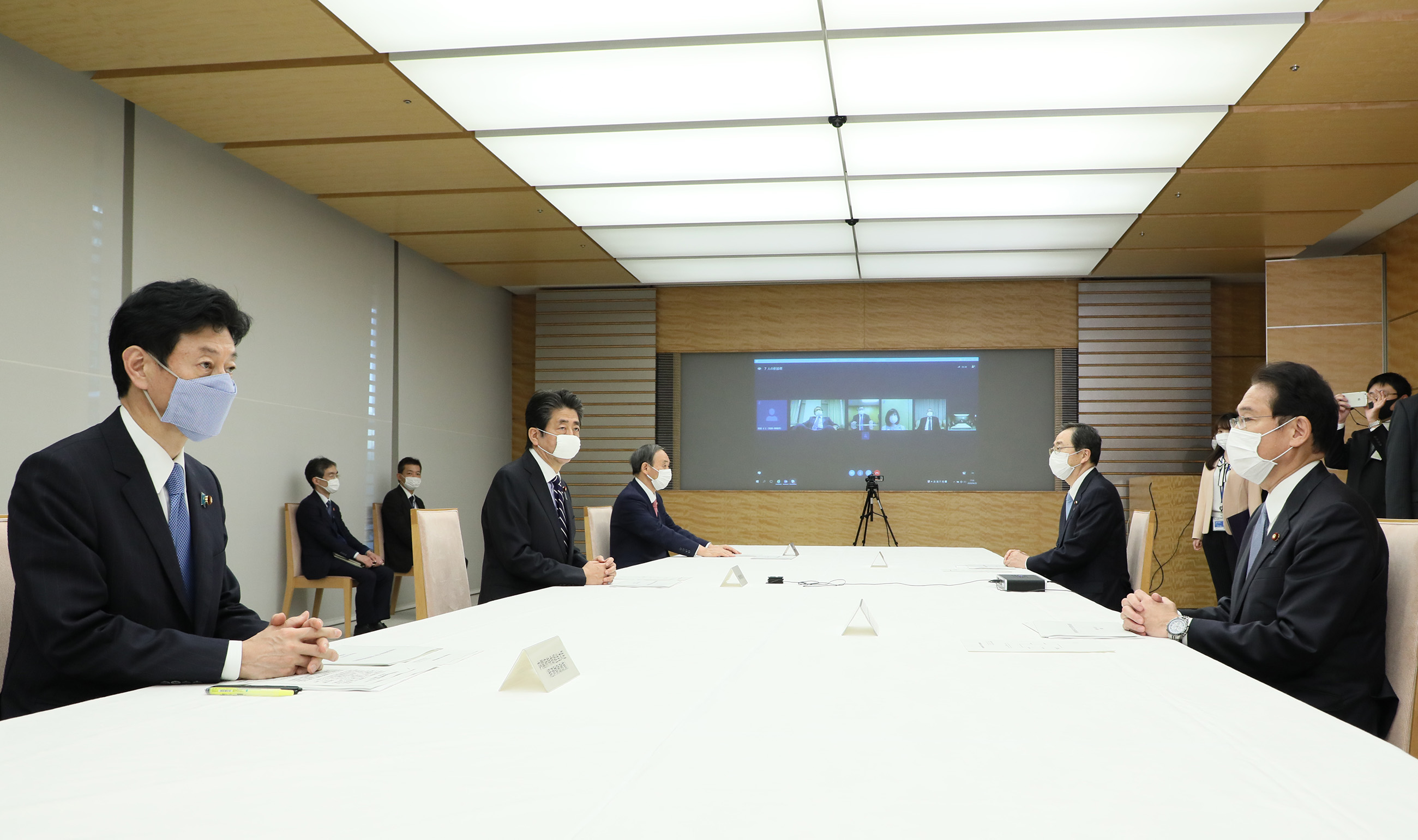  Photograph of the Prime Minister attending the meeting（3）