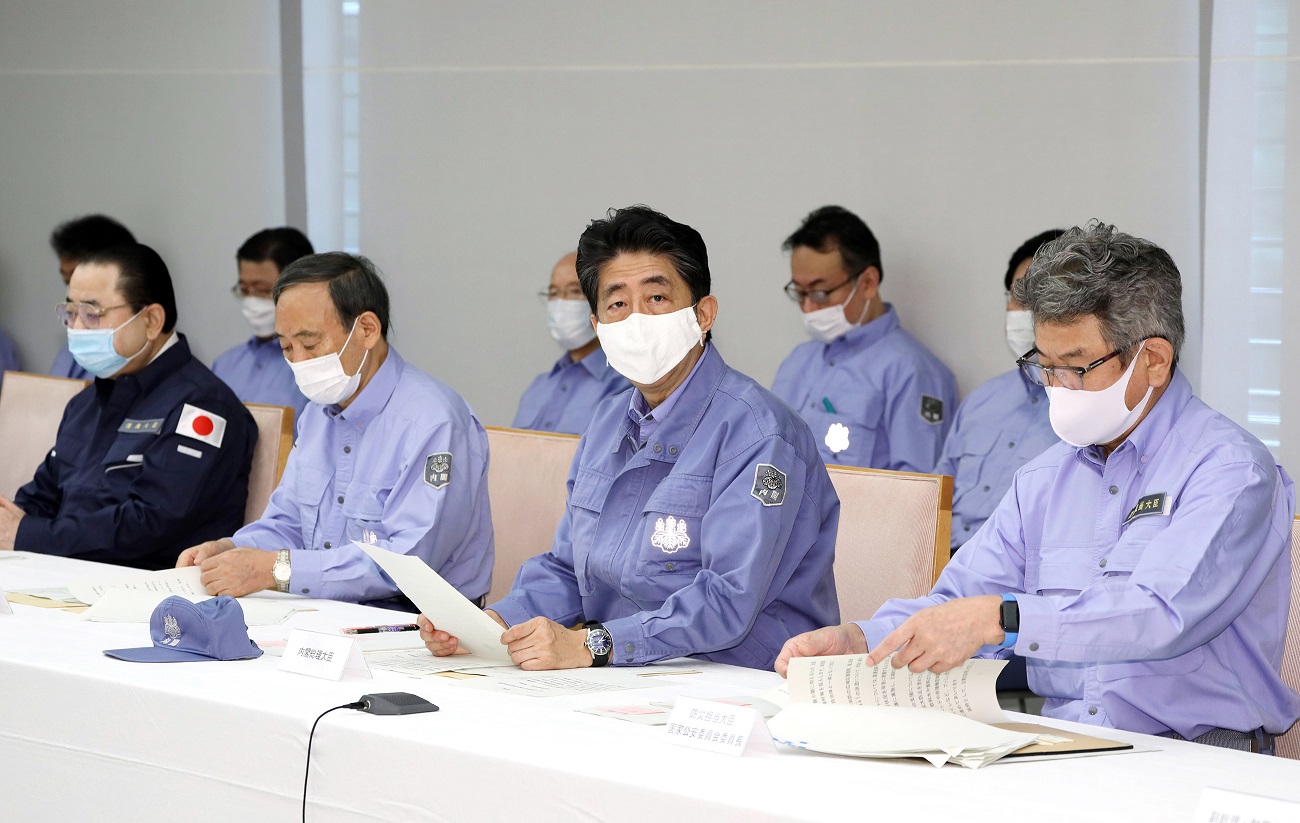 Photograph of the Prime Minister attending the meeting of the Extreme Disaster Management Headquarters（1）