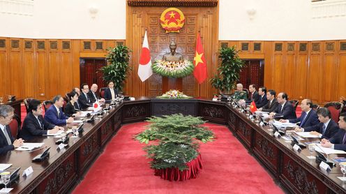 Photograph of the Japan-Viet Nam Summit Meeting (1)