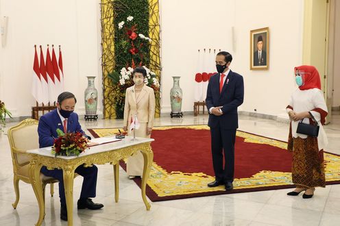 Photograph of the welcome ceremony (4)