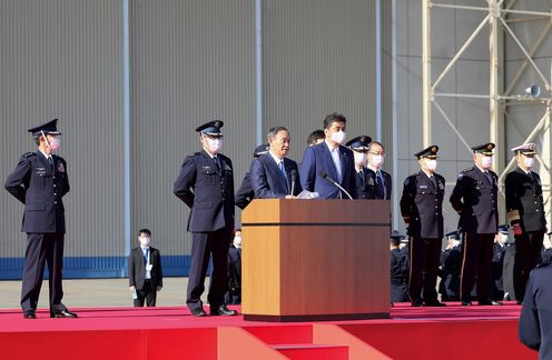 Photograph of the Prime Minister delivering an address (1)