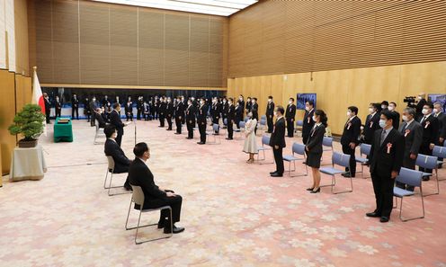 Photograph of the Prime Minister delivering an address (2)