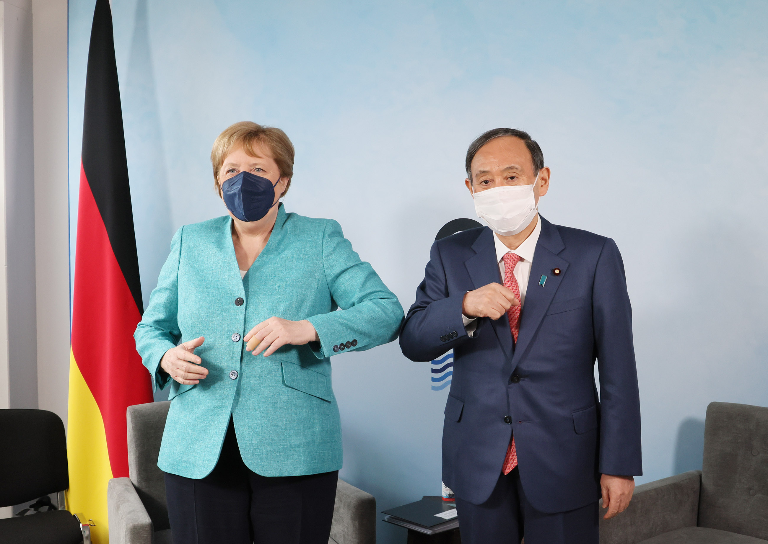 Photograph of the Japan-Germany summit meeting (1)