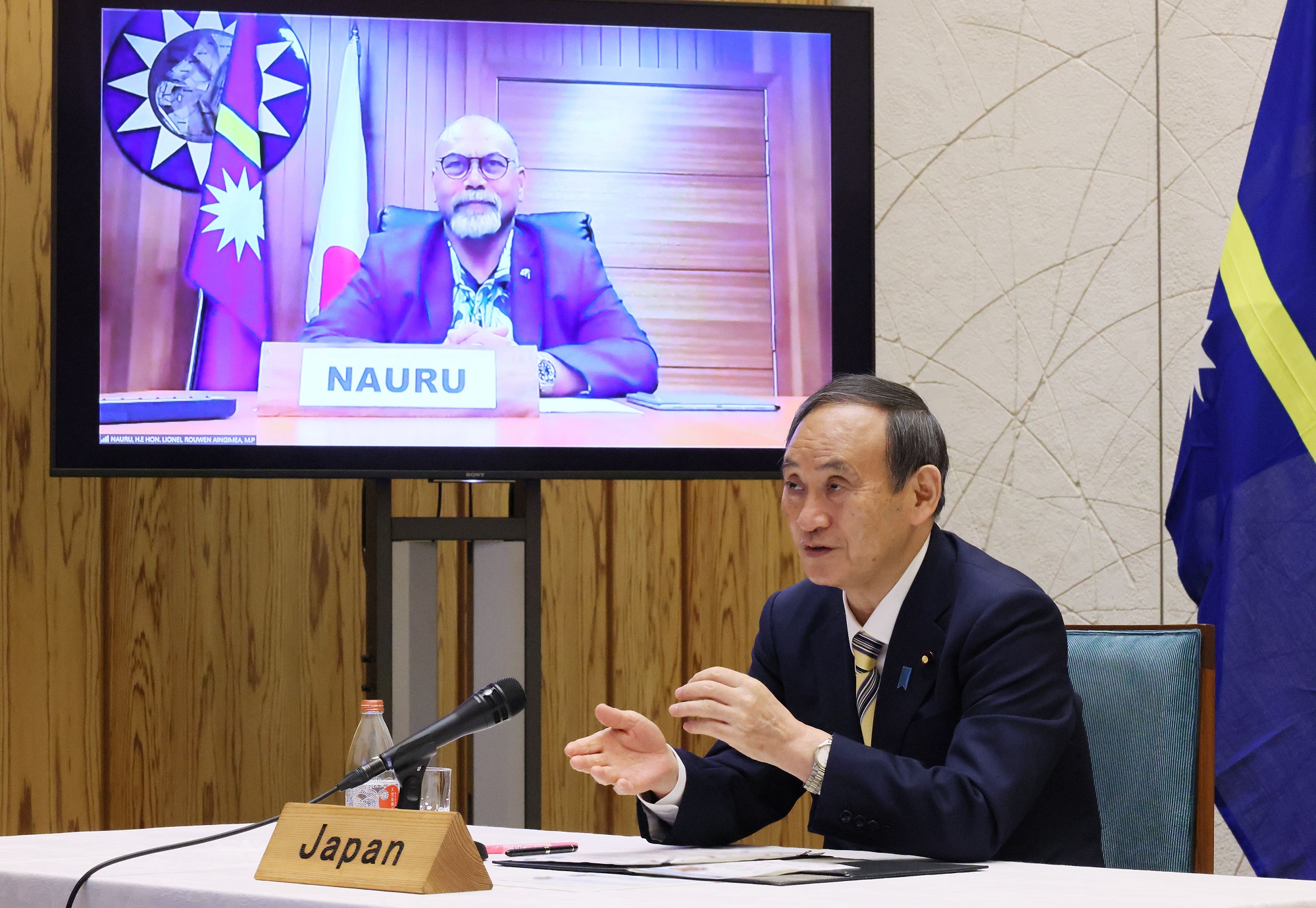 Photograph of the Japan-Nauru video conference summit meeting (1)