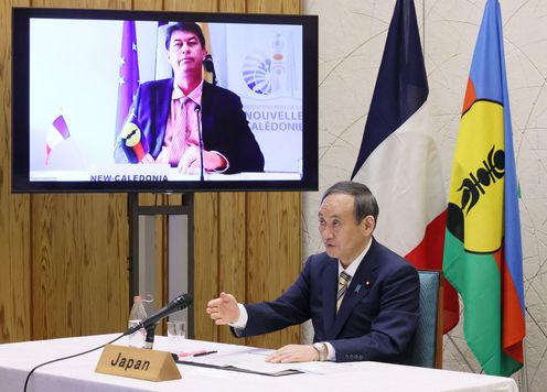 Photograph of the Prime Minister receiving a courtesy call from President Santa of New Caledonia (1)