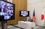Photograph of the Prime Minister holding a video teleconference meeting (1)