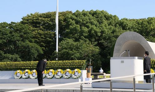 Photograph of the Prime Minister delivering an address (3)