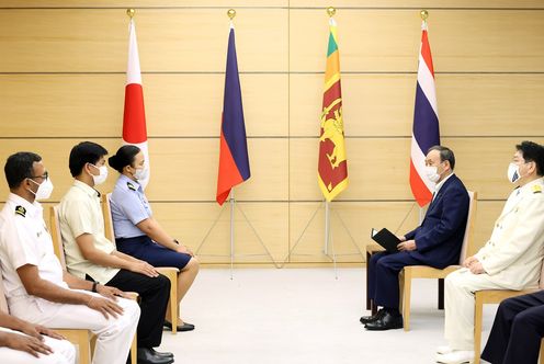 Photograph of the Prime Minister receiving a courtesy call (1)