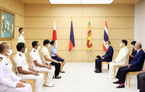 Photograph of the Prime Minister receiving a courtesy call (2)