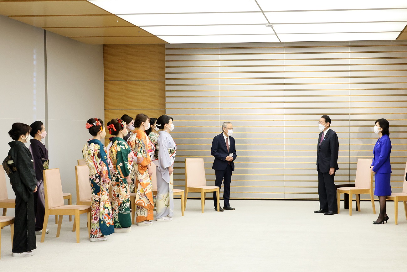 Photograph of the Prime Minister receiving a courtesy call (5)