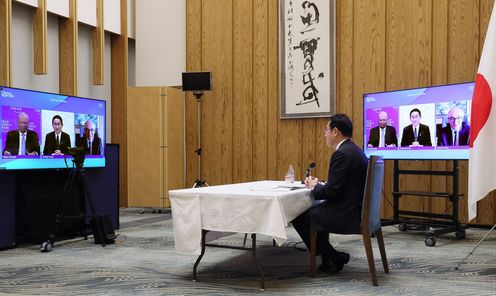 Photograph of the Prime Minister attending the Davos Agenda 2022 by video conference (3)