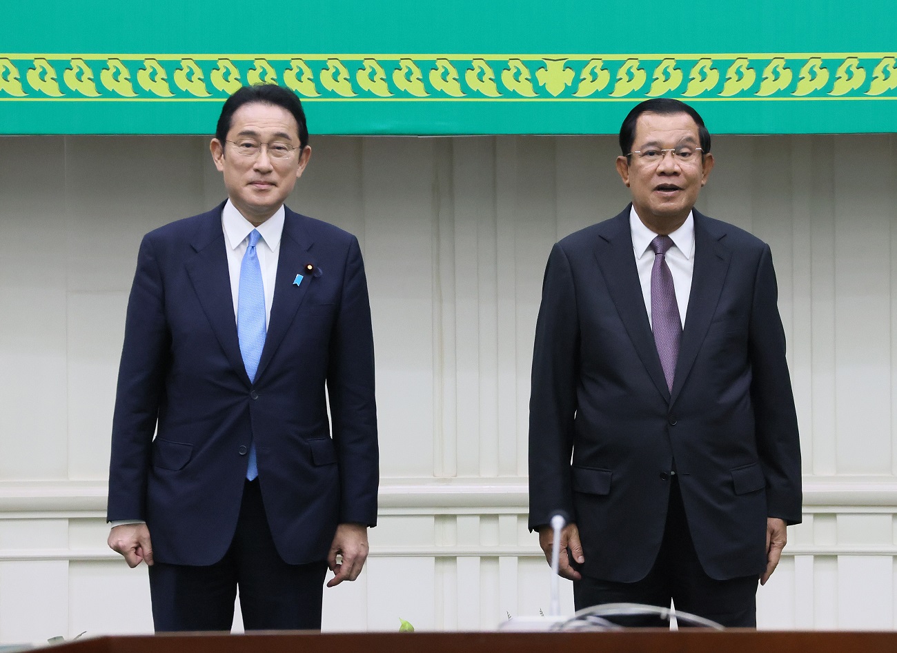 Japan-Cambodia summit meeting (2)