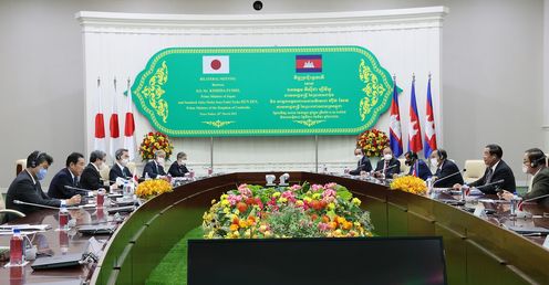 Japan-Cambodia summit meeting (3)
