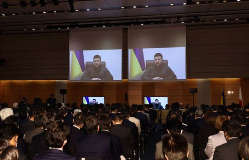 Photograph of the Prime Minister attending the address by President Zelensky