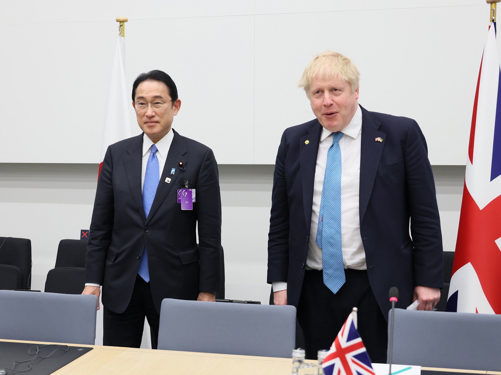 Photograph of the Prime Minister holding a summit meeting with U.K. Prime Minister Boris Johnson (1)