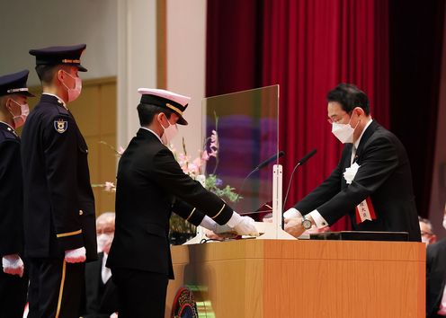 Photograph of the assignment and oath of service ceremony(2)