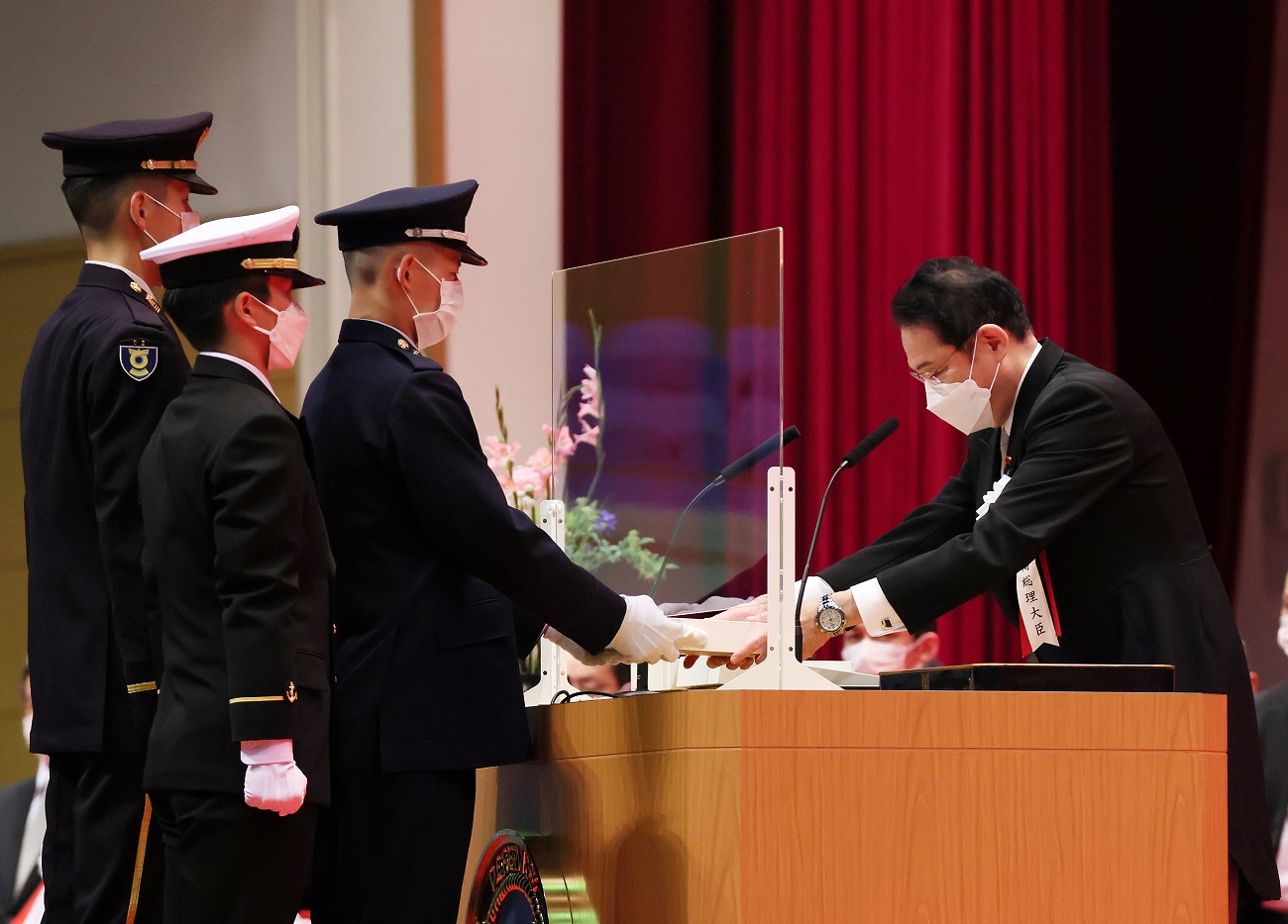 Photograph of the assignment and oath of service ceremony(3)