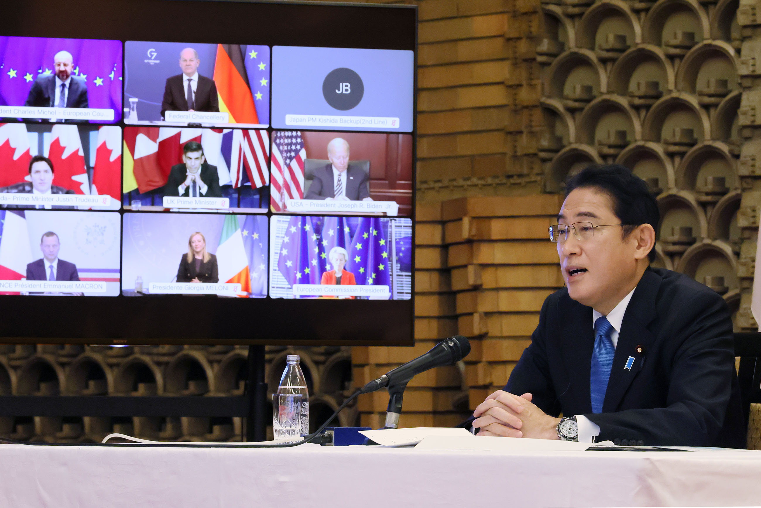 Prime Minister Kishida attending a video conference (2)