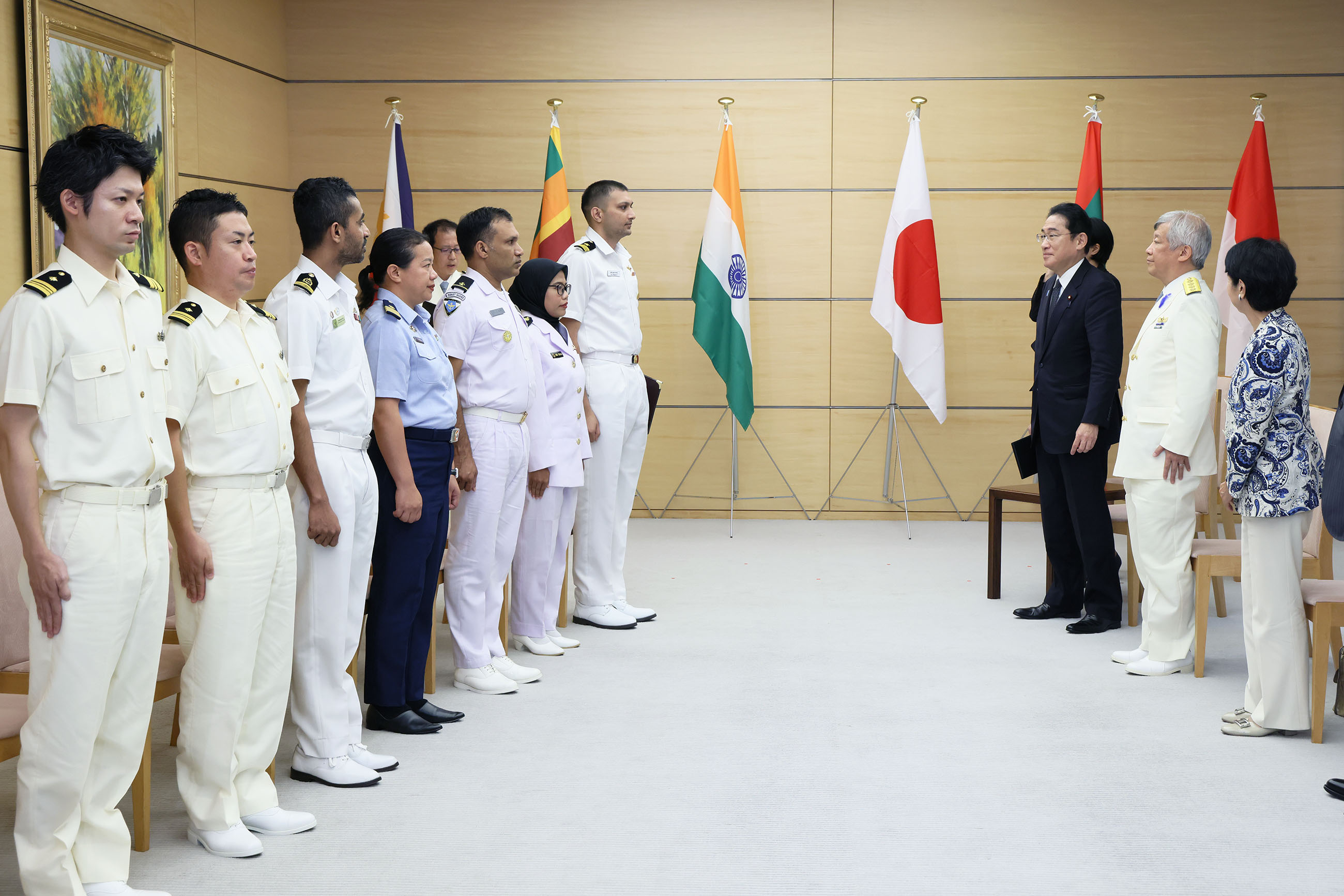 Prime Minister Kishida receiving a courtesy call (1)