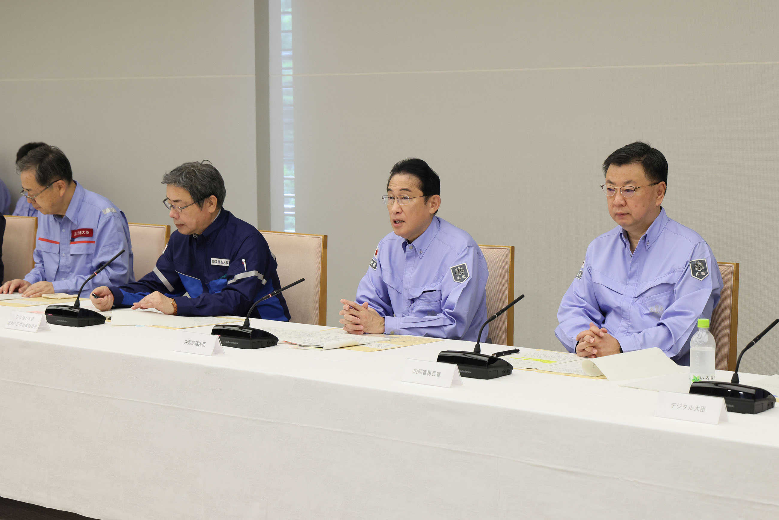 Prime Minister Kishida attending a meeting of the Extreme Disaster Management Headquarters (2)