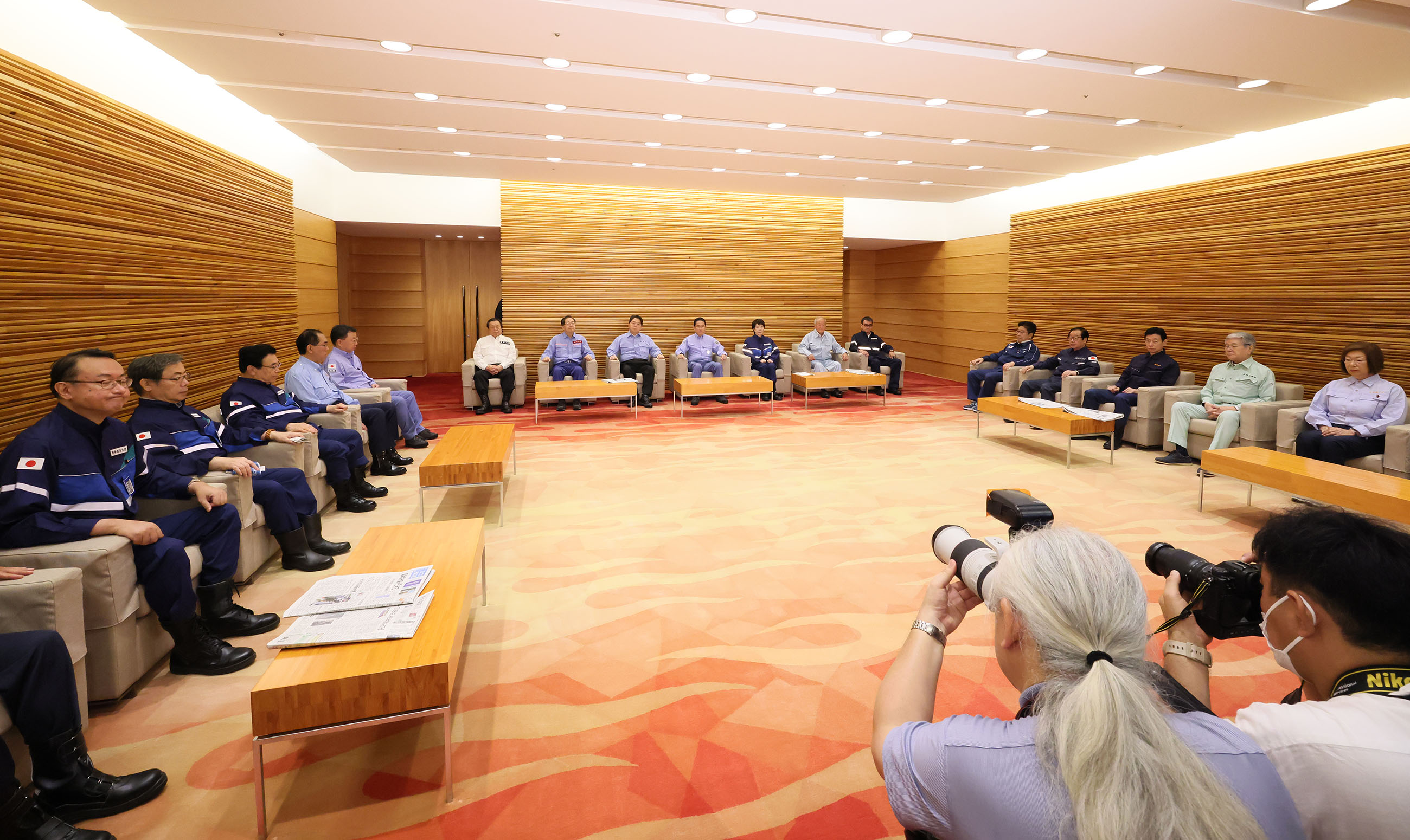 Prime Minister Kishida attending an emergency ministerial meeting (3)
