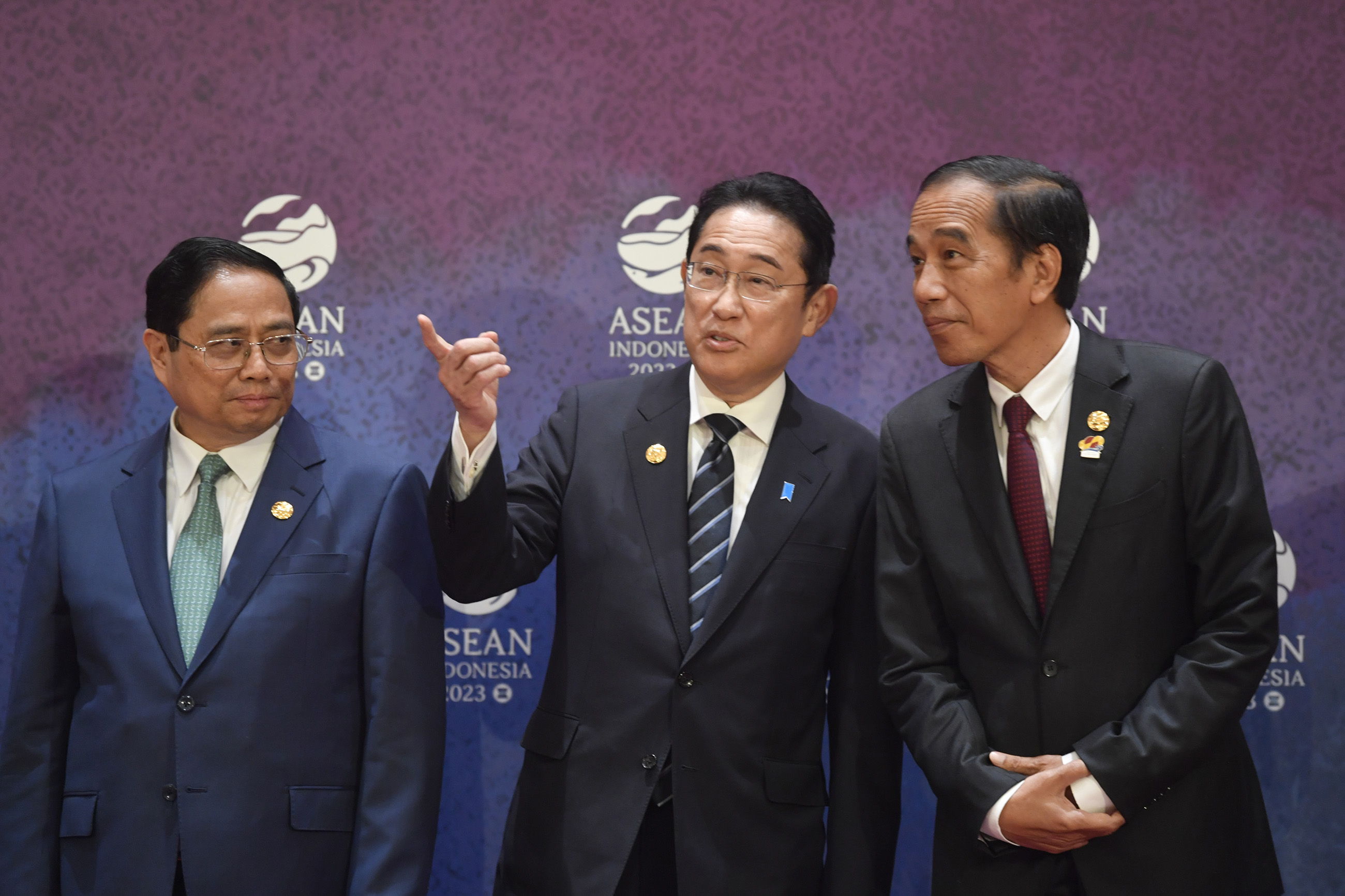 Photo session with ASEAN leaders 2 (Photo: ASEAN Official)