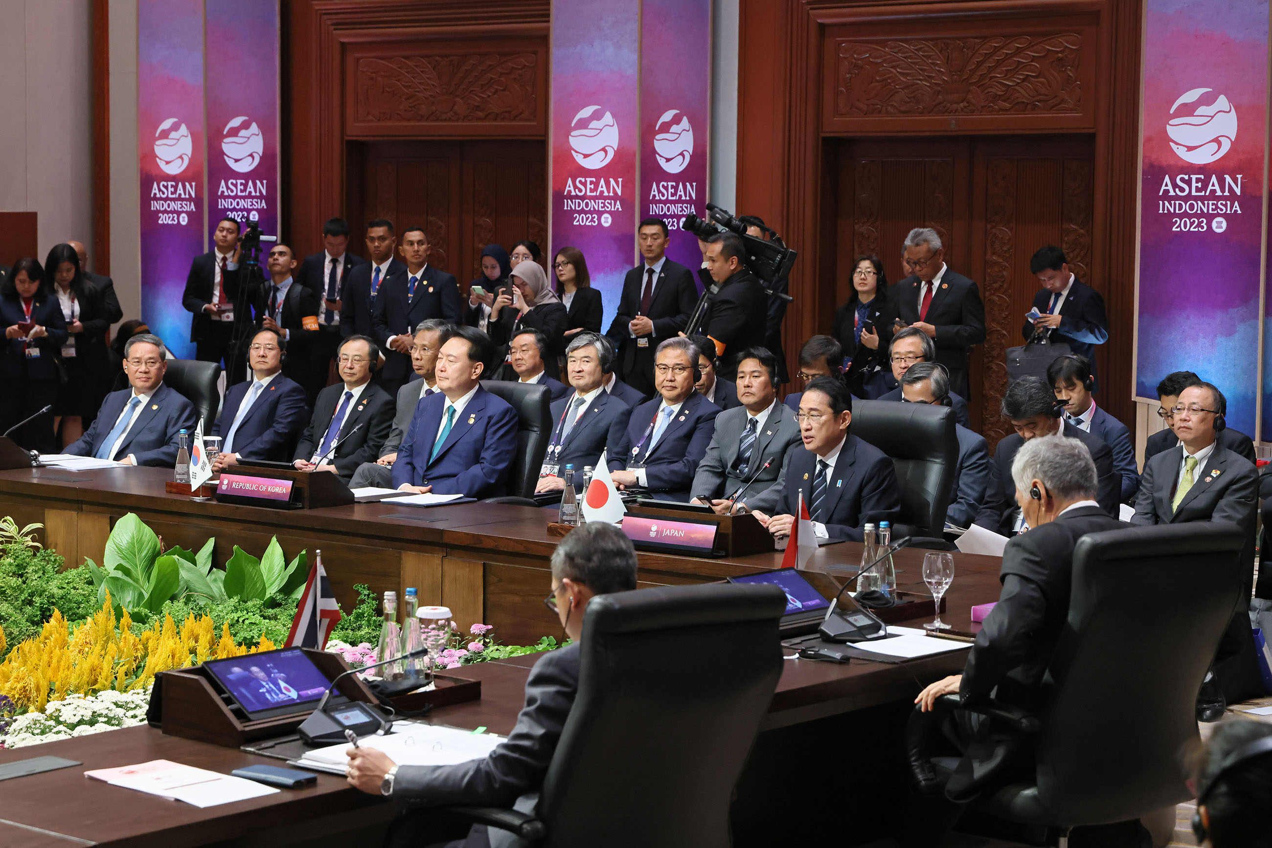 ASEAN Plus Three Summit (1)