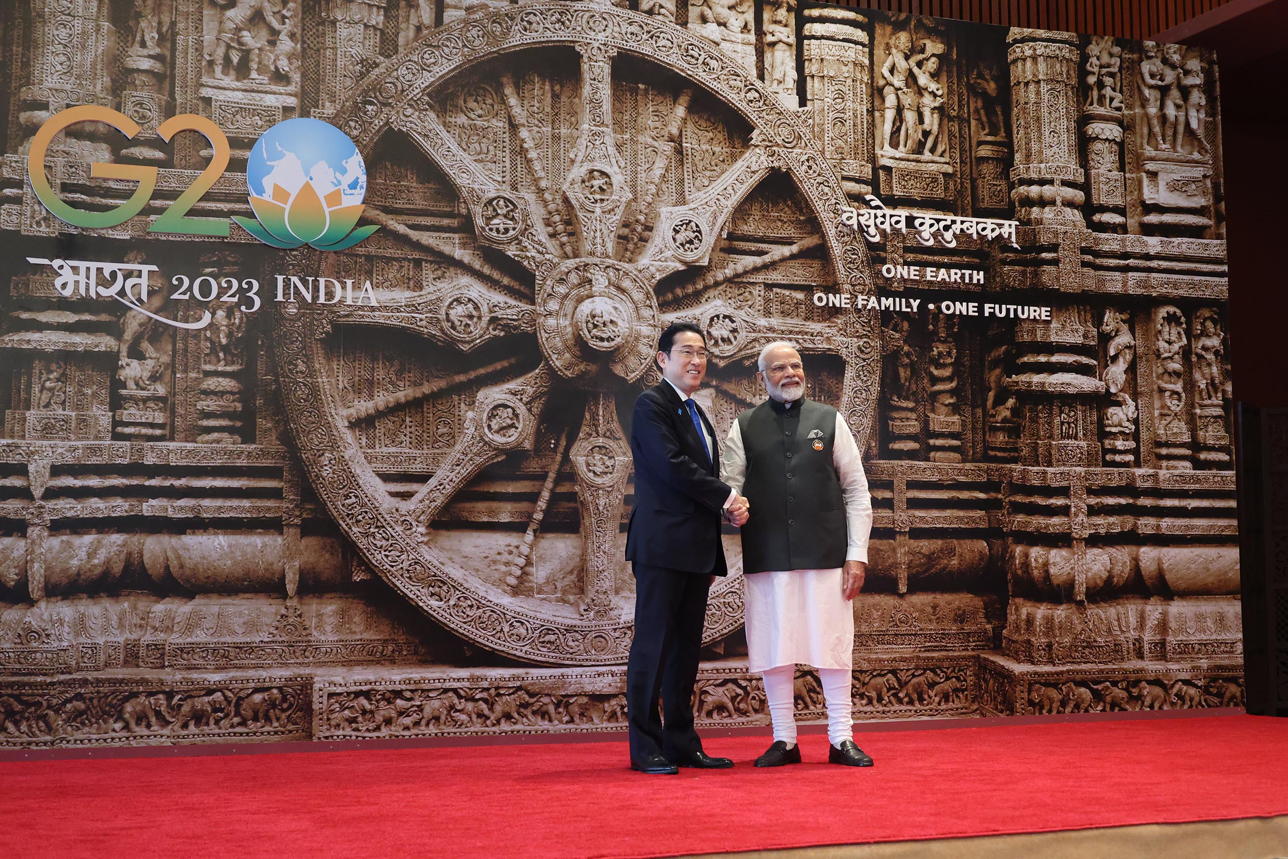 Prime Minister Kishida welcomed by Prime Minister Modi (2)