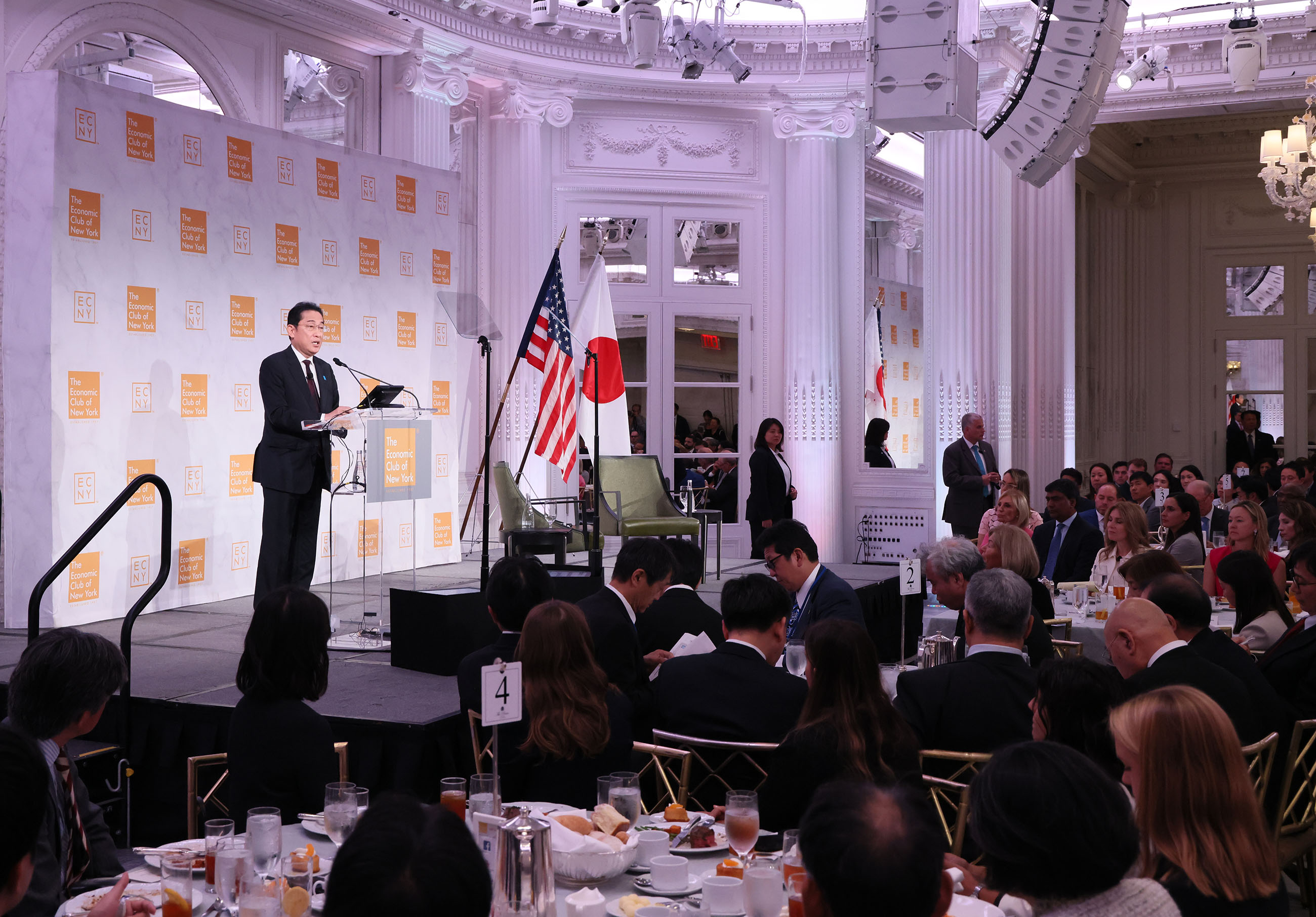Prime Minister Kishida delivering his remarks to the Economic Club of New York (2)