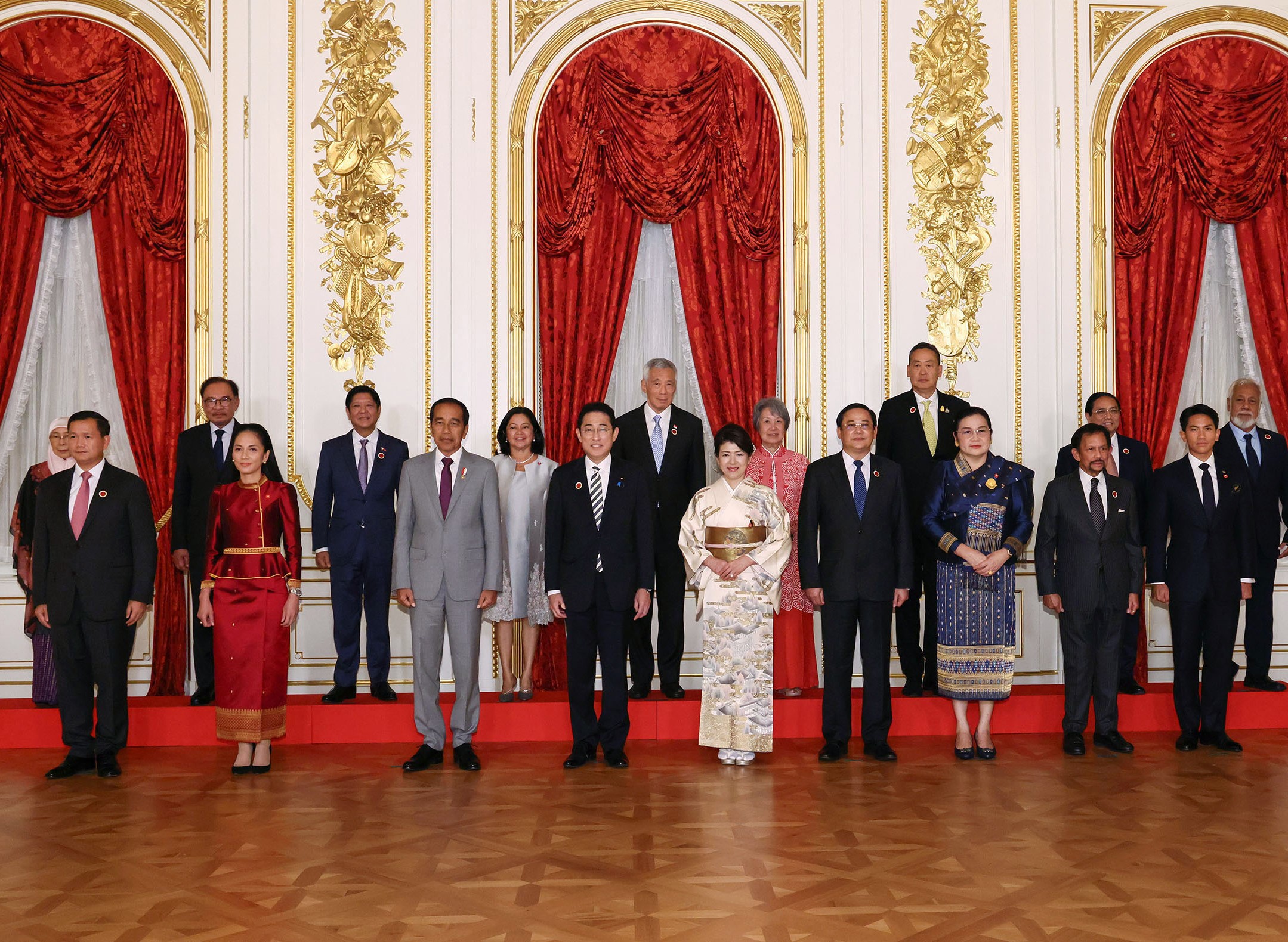 The Commemorative Summit for the 50th Year of ASEAN-Japan Friendship and Cooperation: Banquet hosted by Prime Minister KISHIDA and Mrs. KISHIDA