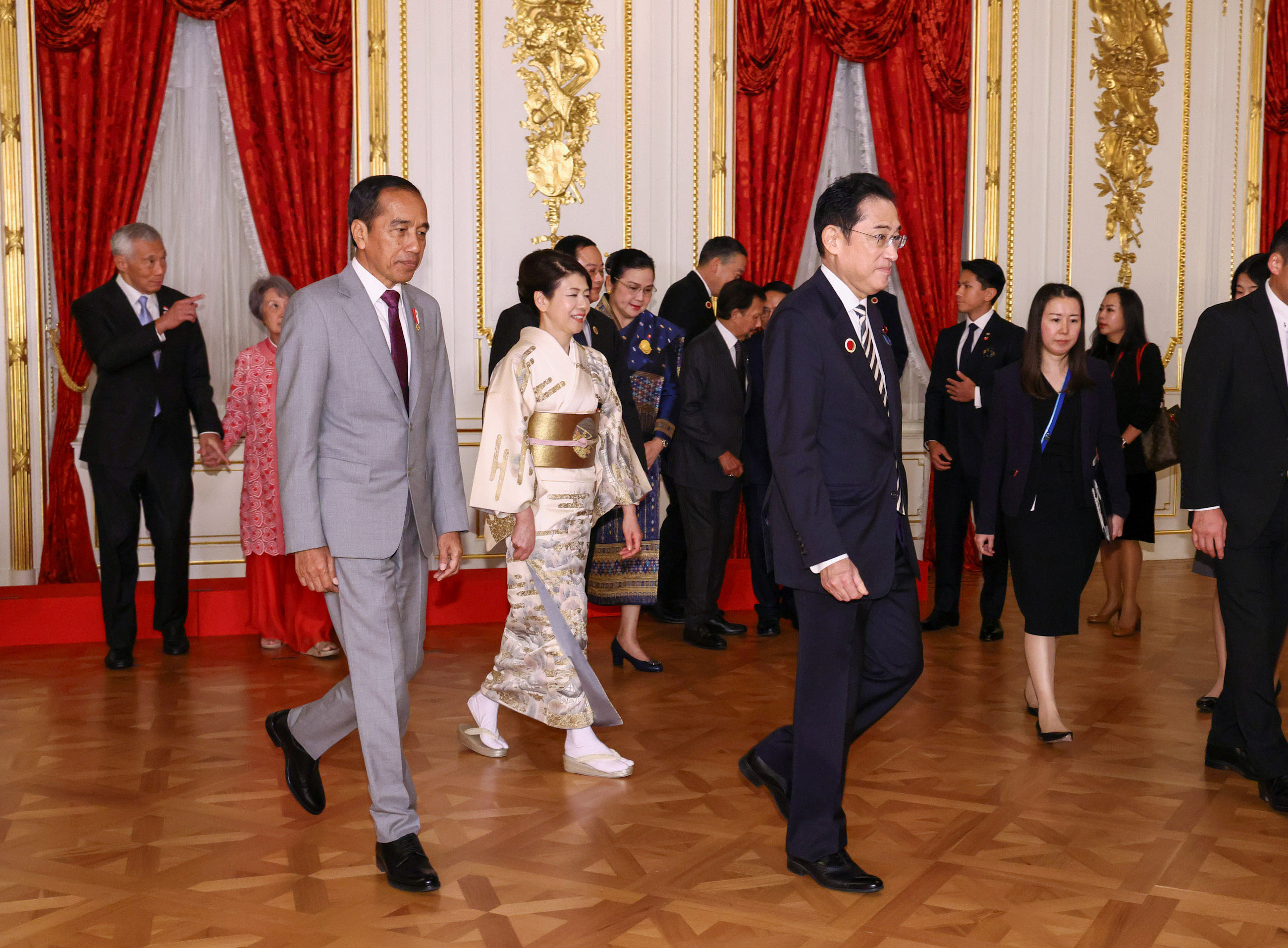 Prime Minister Kishida heading to the banquet