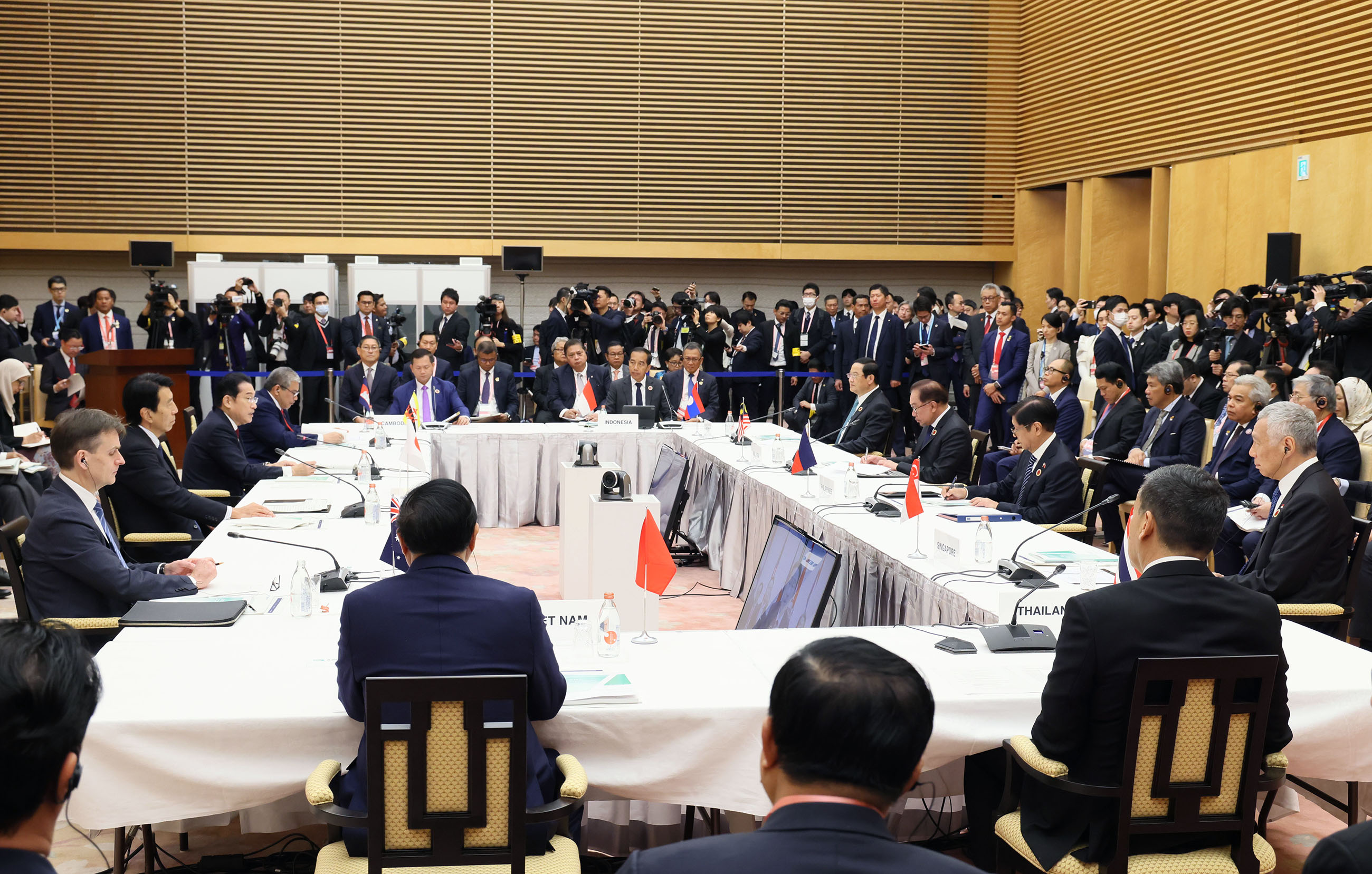 Prime Minister Kishida attending the AZEC Leaders’ meeting (2)
