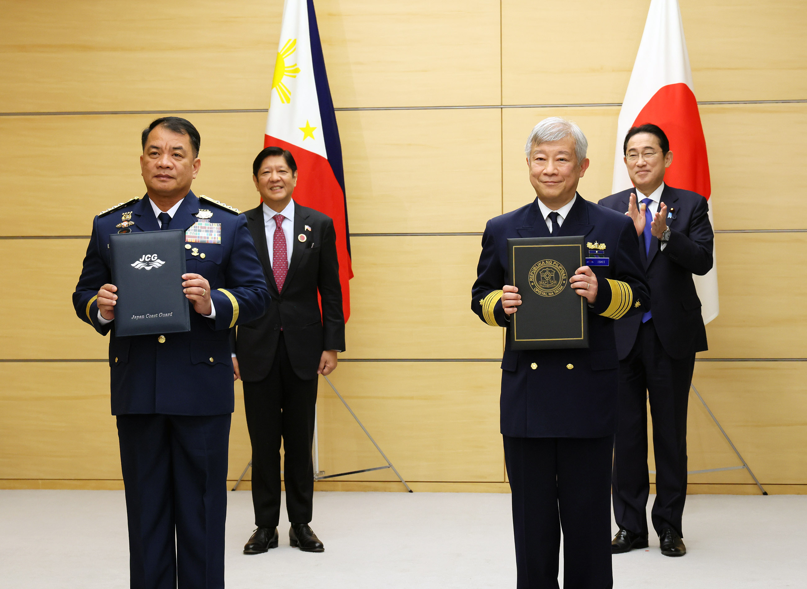 Exchange of notes ceremony with the Philippines (1)