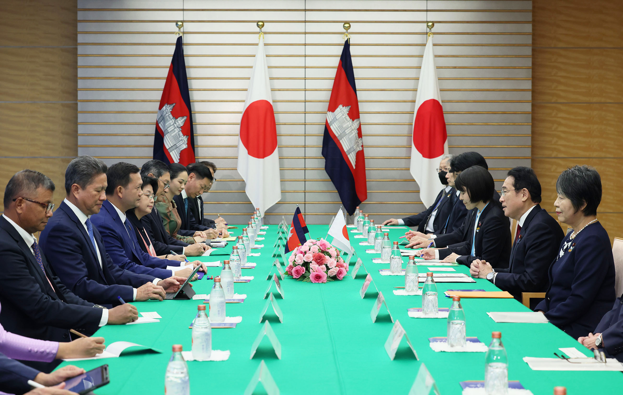 Japan-Cambodia Summit meeting (2)