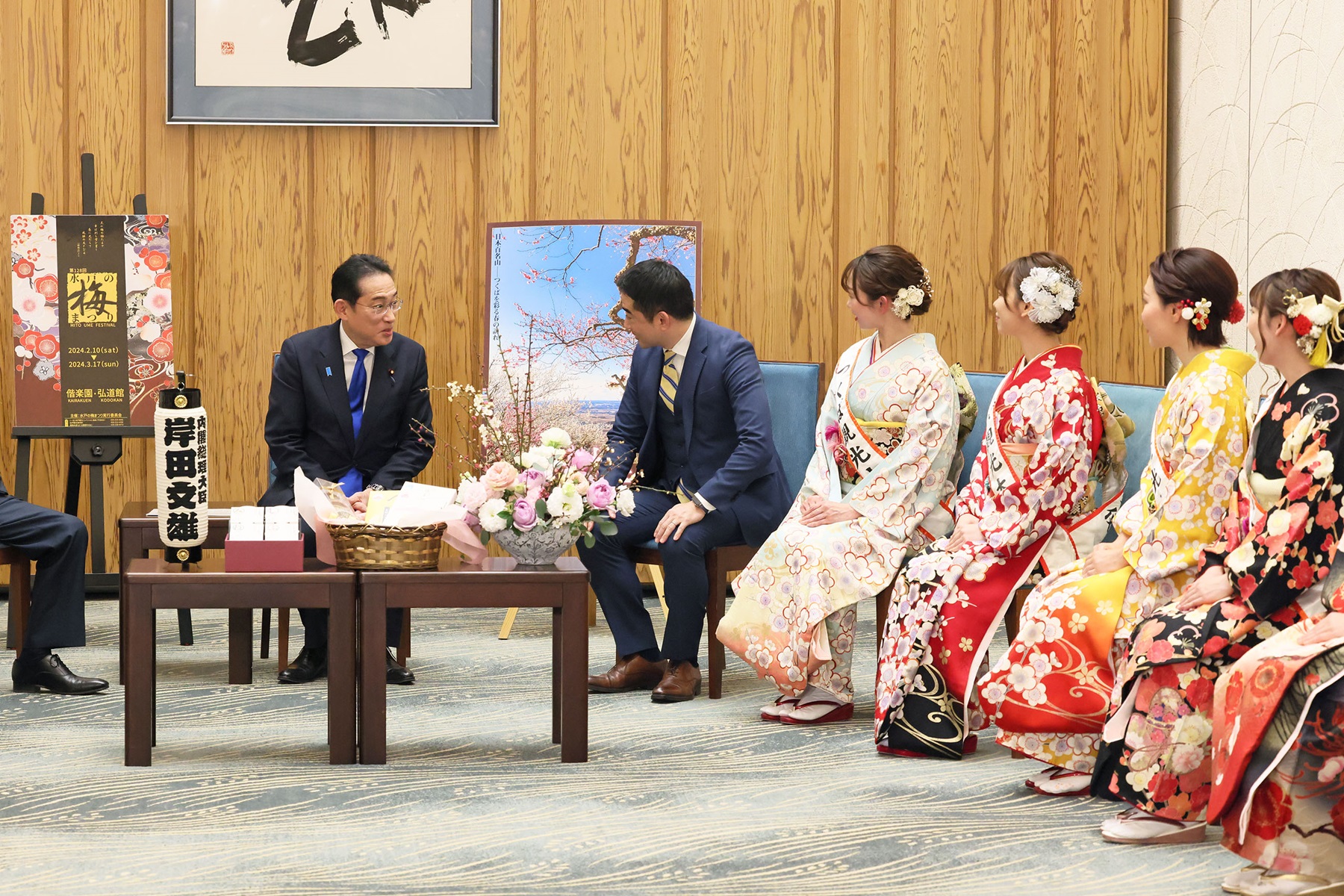 Prime Minister Kishida receiving a courtesy call (6)