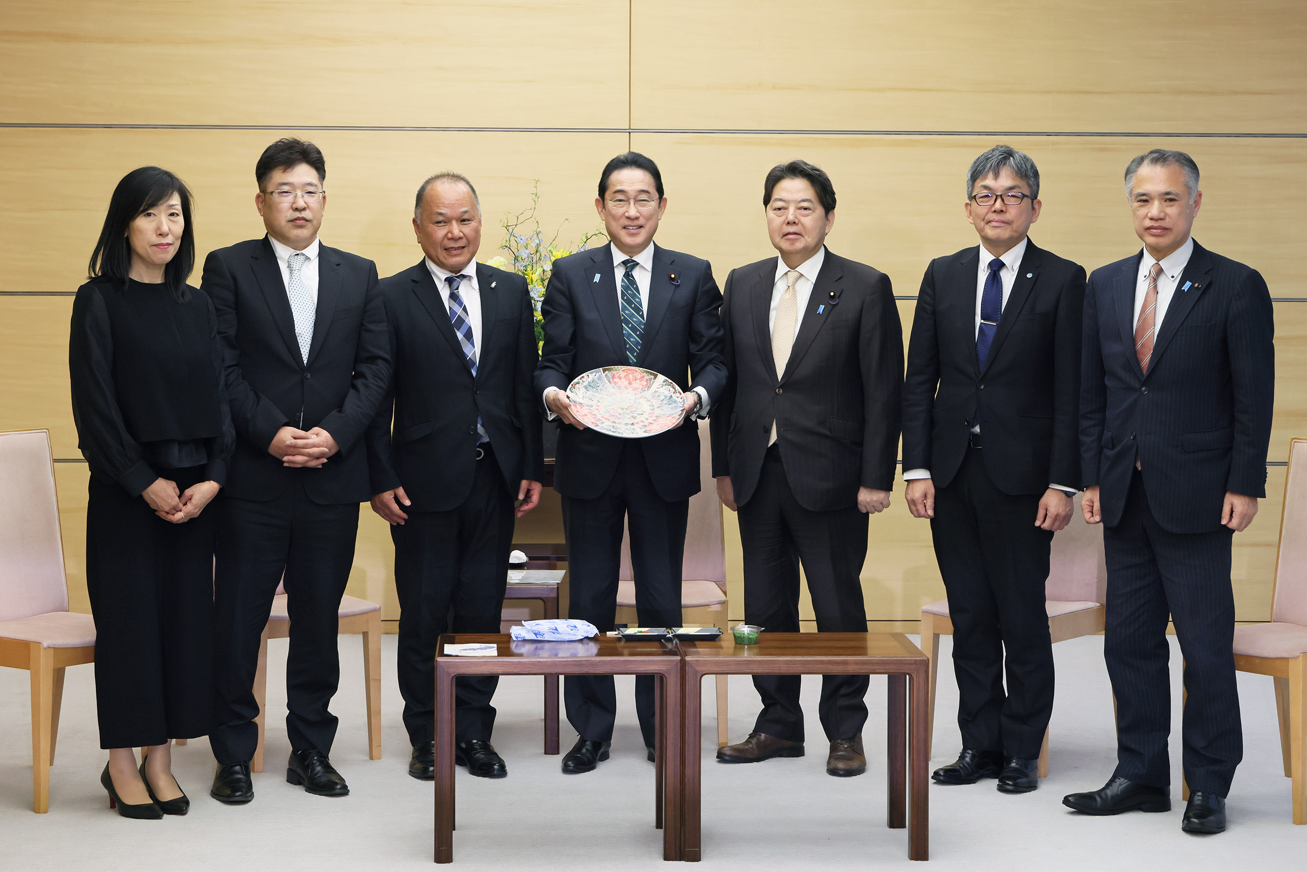 Courtesy Call from the Shimonoseki Fuku Federation and Others