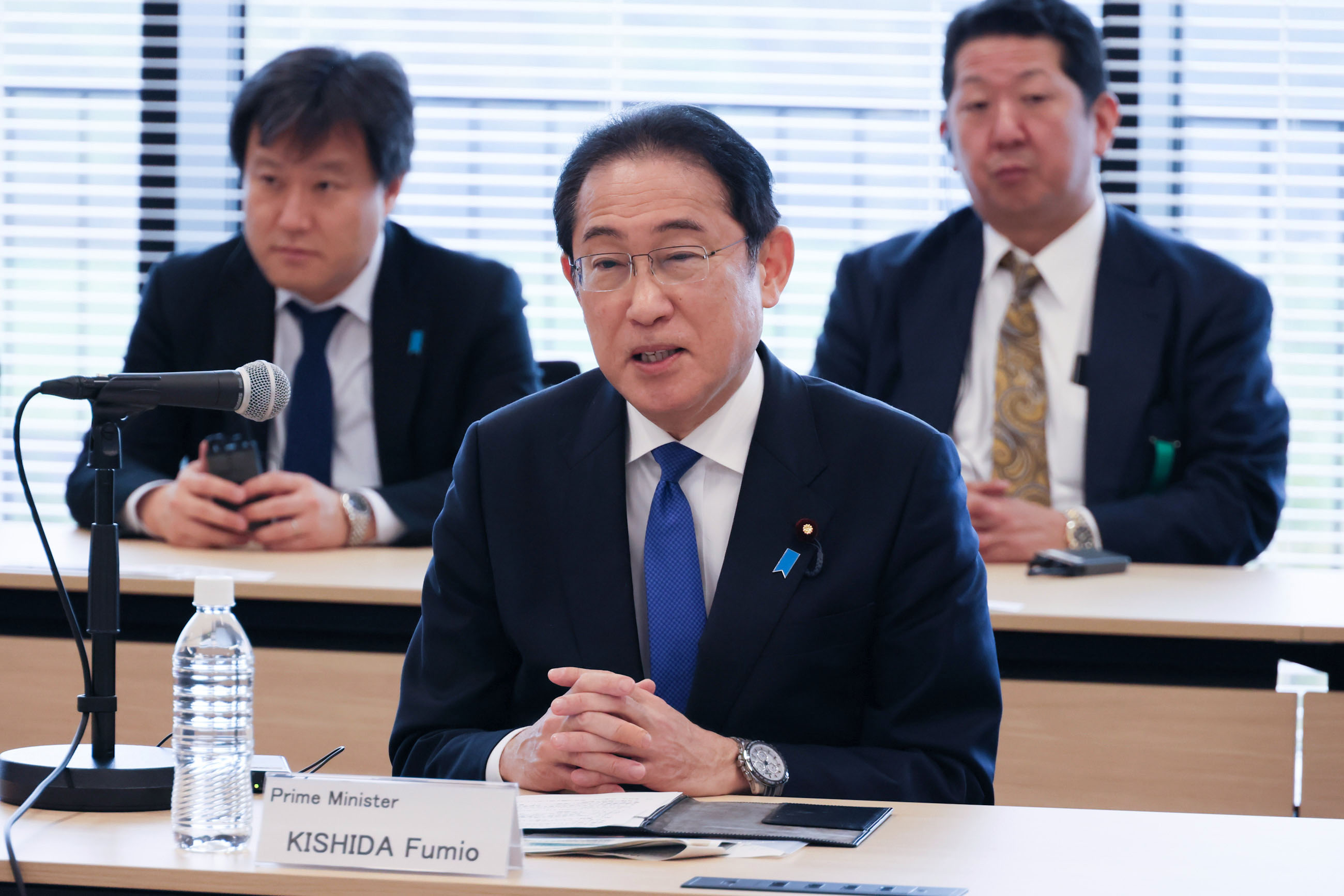Prime Minister Kishida attending an exchange of views with TSMC, JASM, Sony, and DENSO (2)