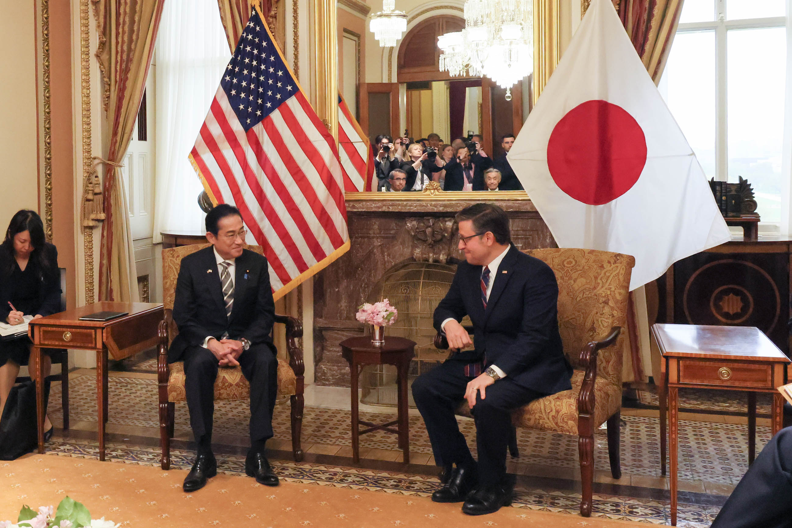Prime Minister Kishida meeting with the U.S. Congressional House and Senate Leadership (2)