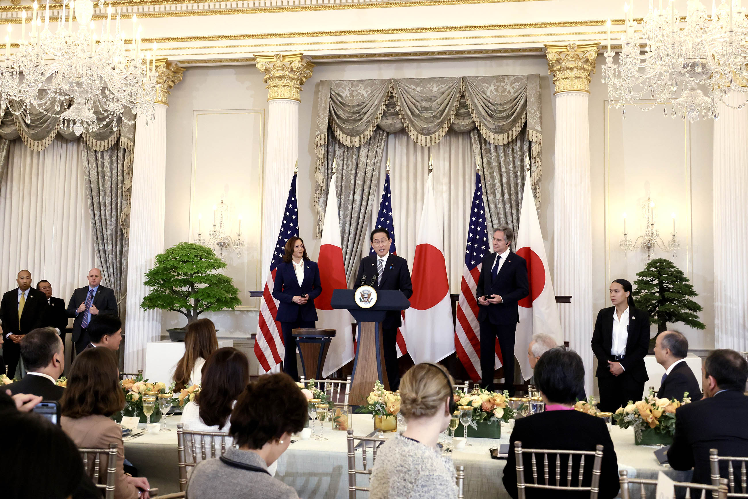 Prime Minister Kishida attending the State Luncheon hosted by Vice President Harris and Secretary of State Blinken (2)