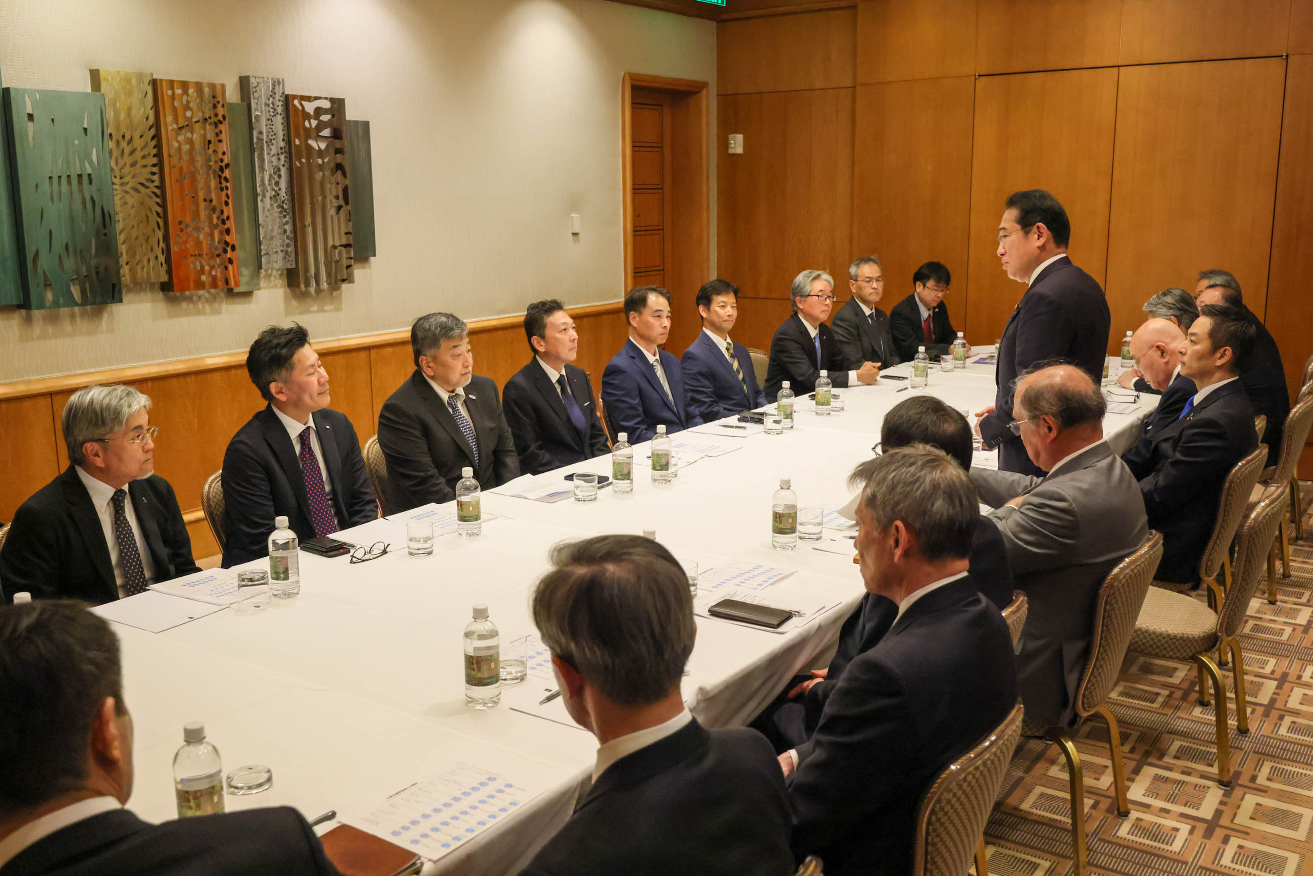 Prime Minister Kishida holding talks with Japanese business representatives (2)
