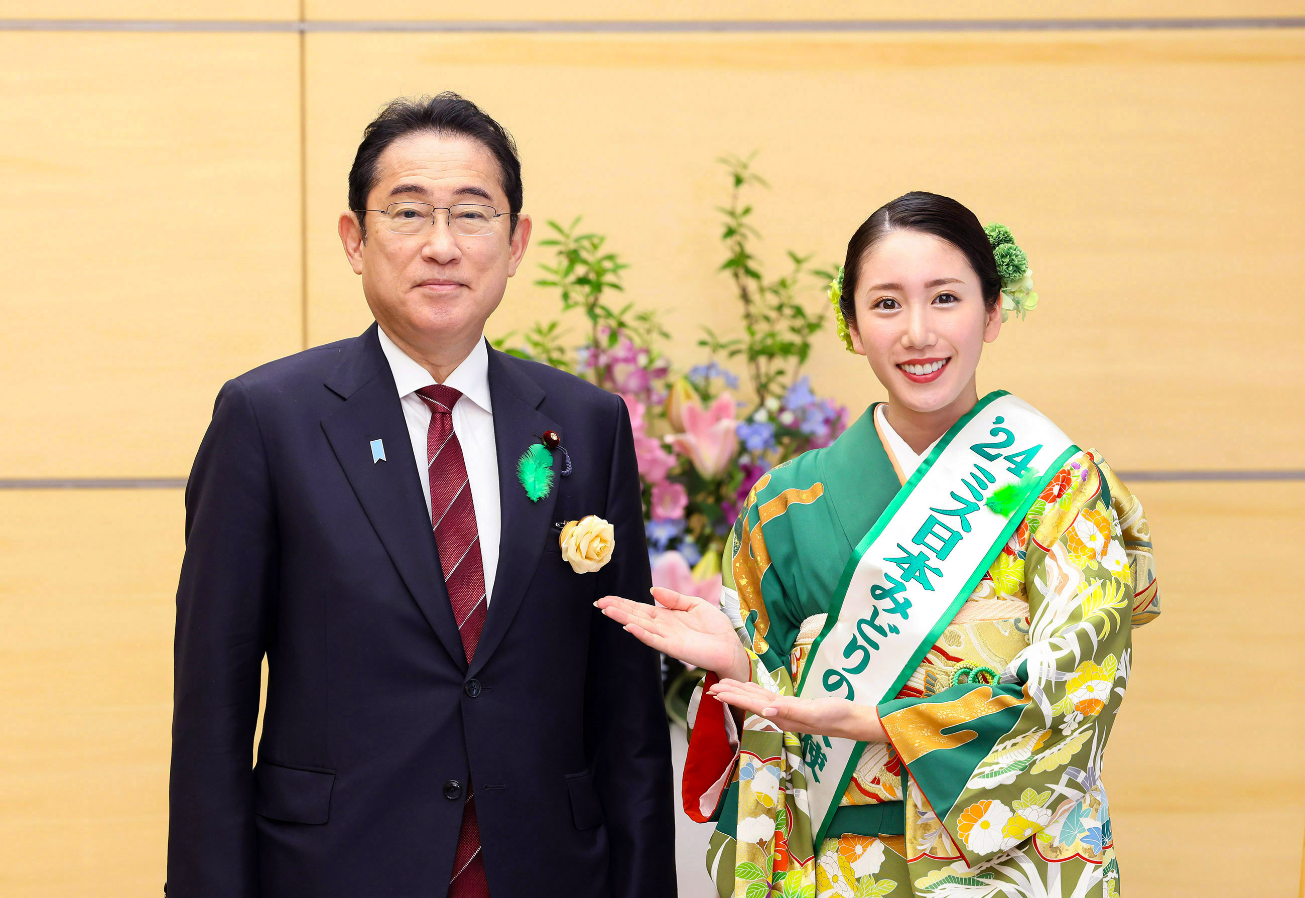 Courtesy Call from Miss Japan Ambassador of Greenery and Others (Green Feather Campaign)