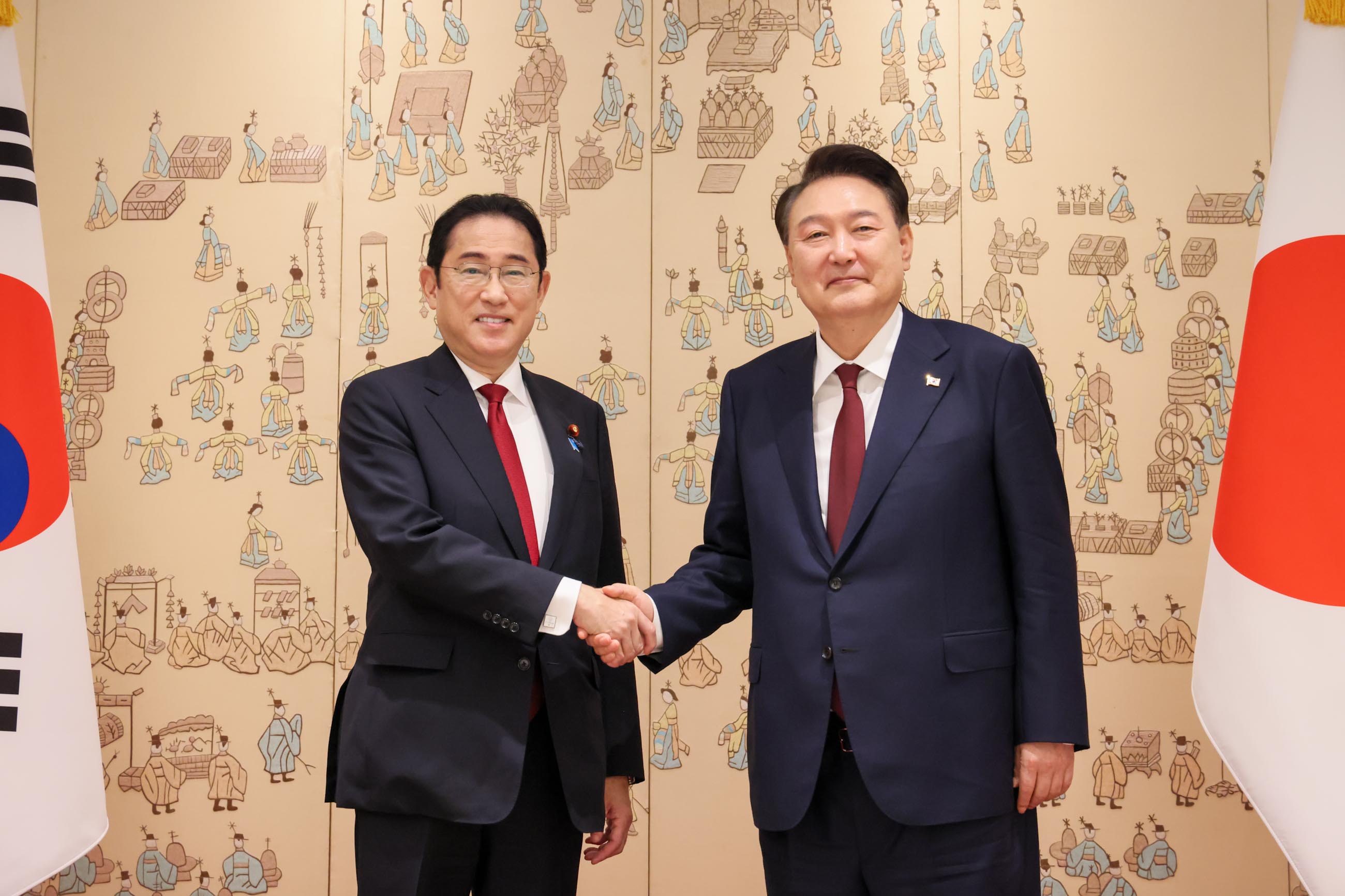 Japan-ROK summit meeting (2)