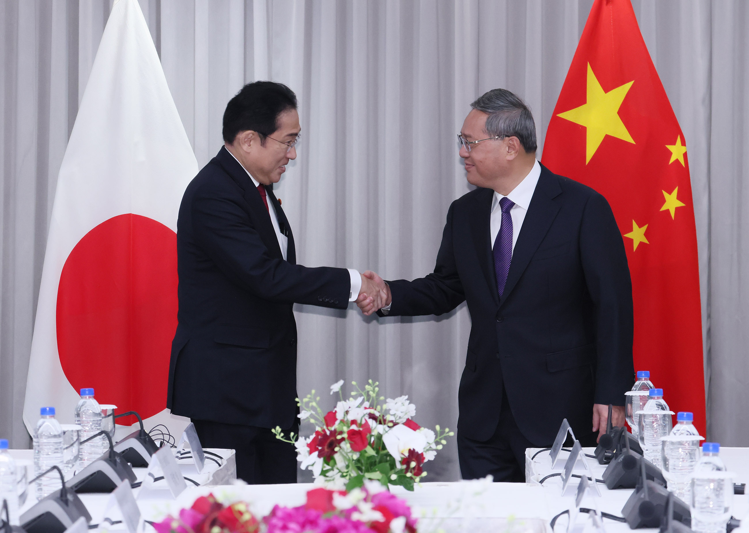 Japan-China summit meeting (1)