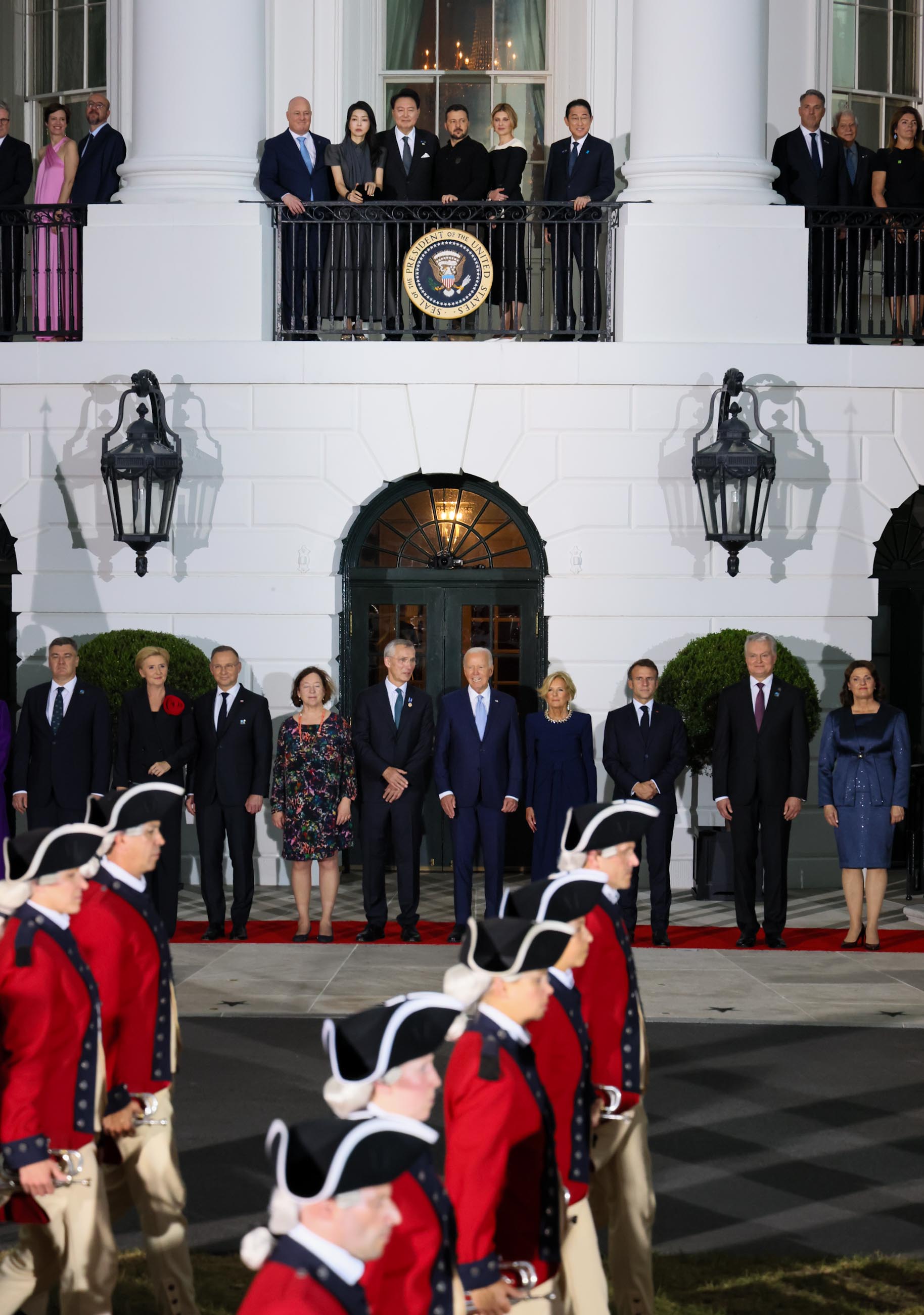 Prime Minister Kishida attending a dinner hosted by U.S. President Biden and Dr. Biden (4)