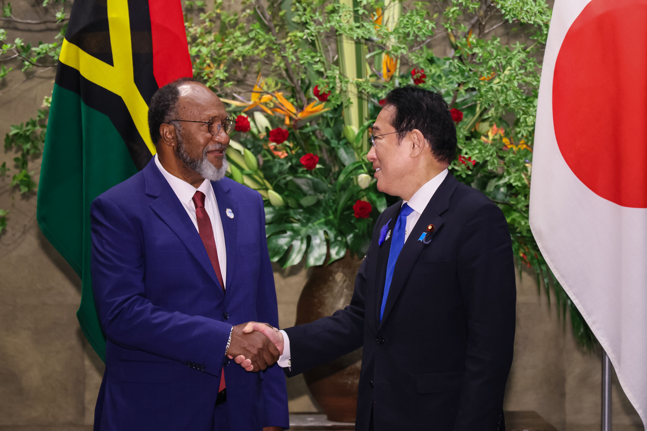 Japan – Vanuatu Summit Meeting (2)