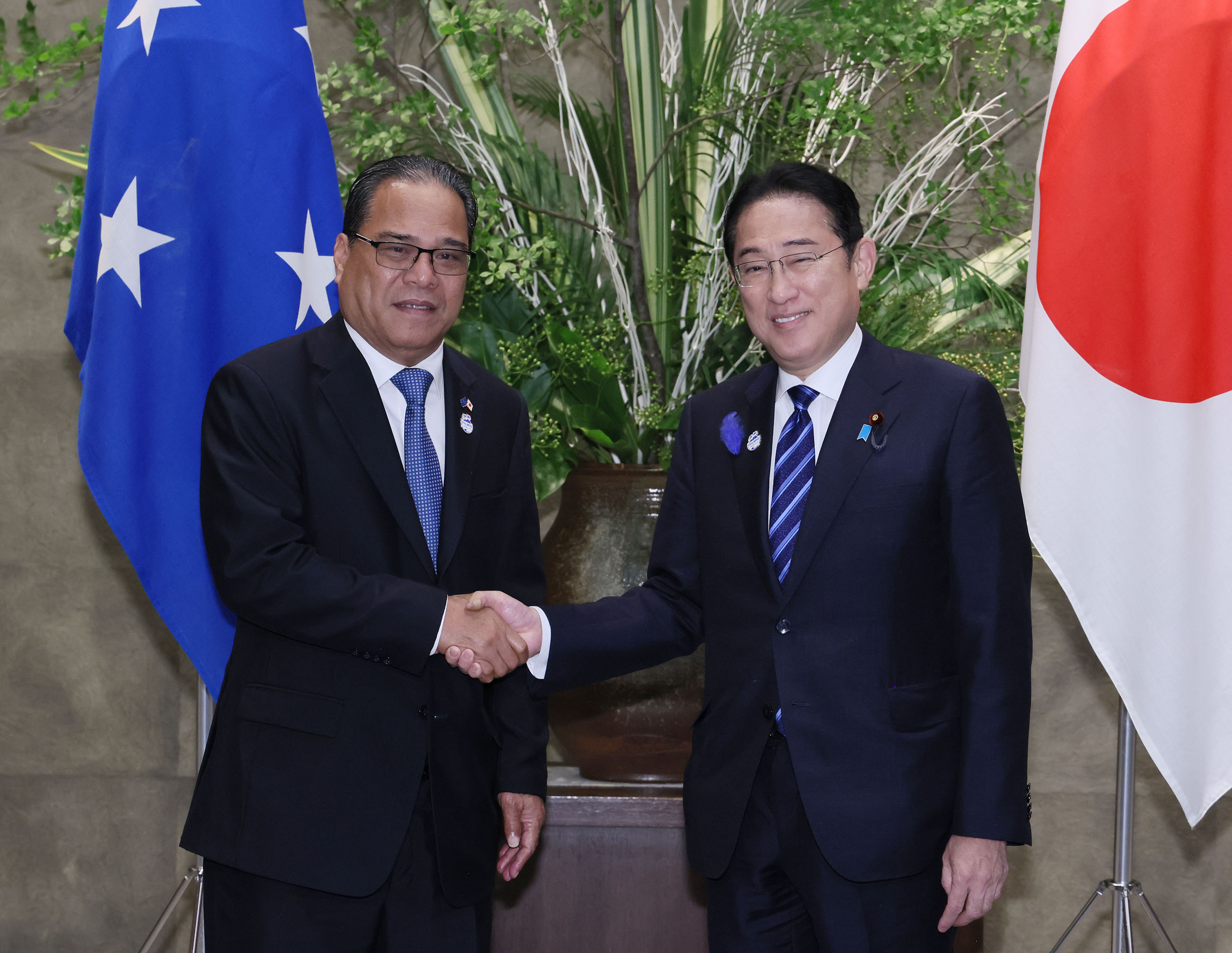 Japan – Federate States of Micronesia Summit Meeting (2)