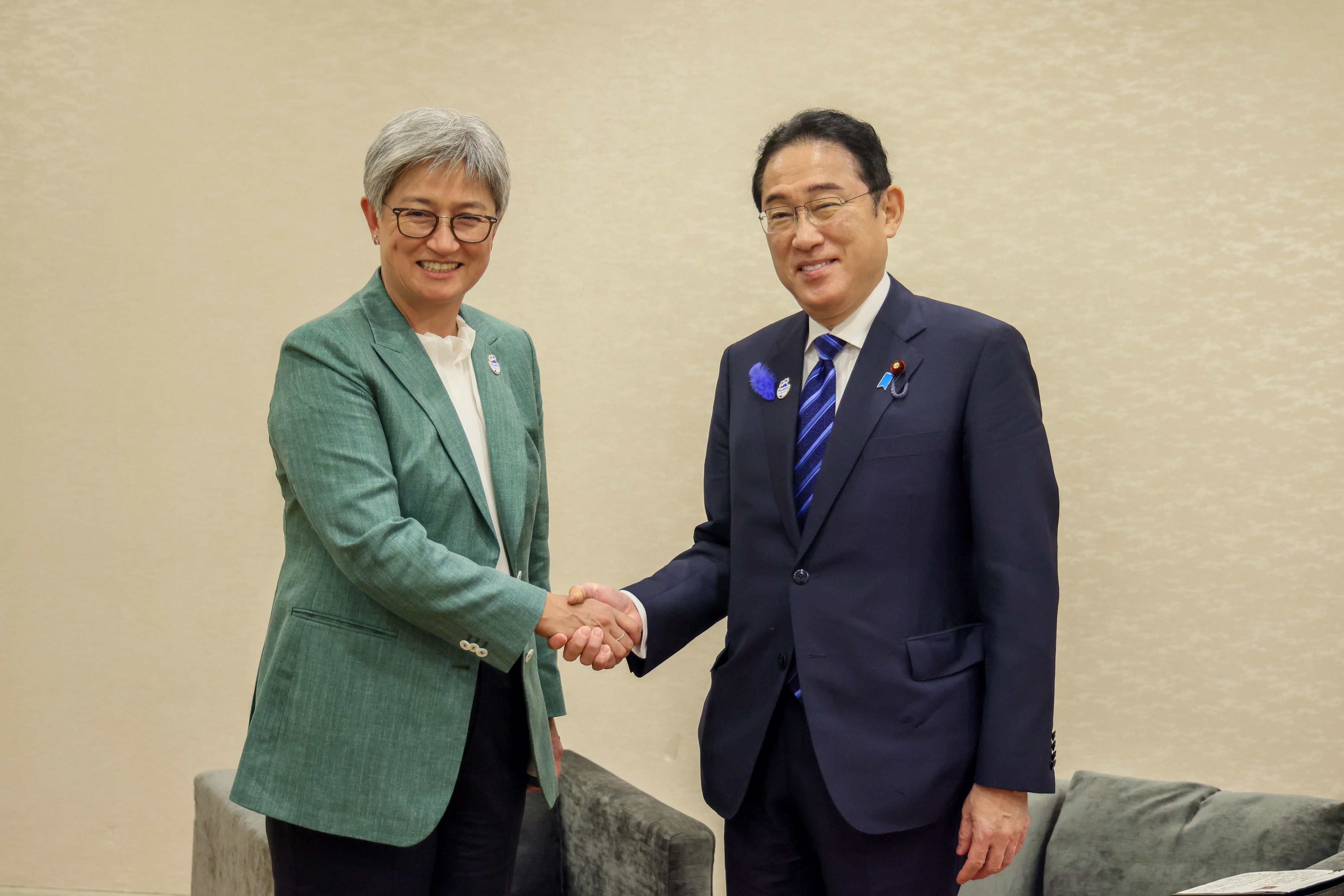 Prime Minister Kishida receiving a courtesy call by Senator the Hon Penny Wong, Minister for Foreign Affairs of the Commonwealth of Australia (2)
