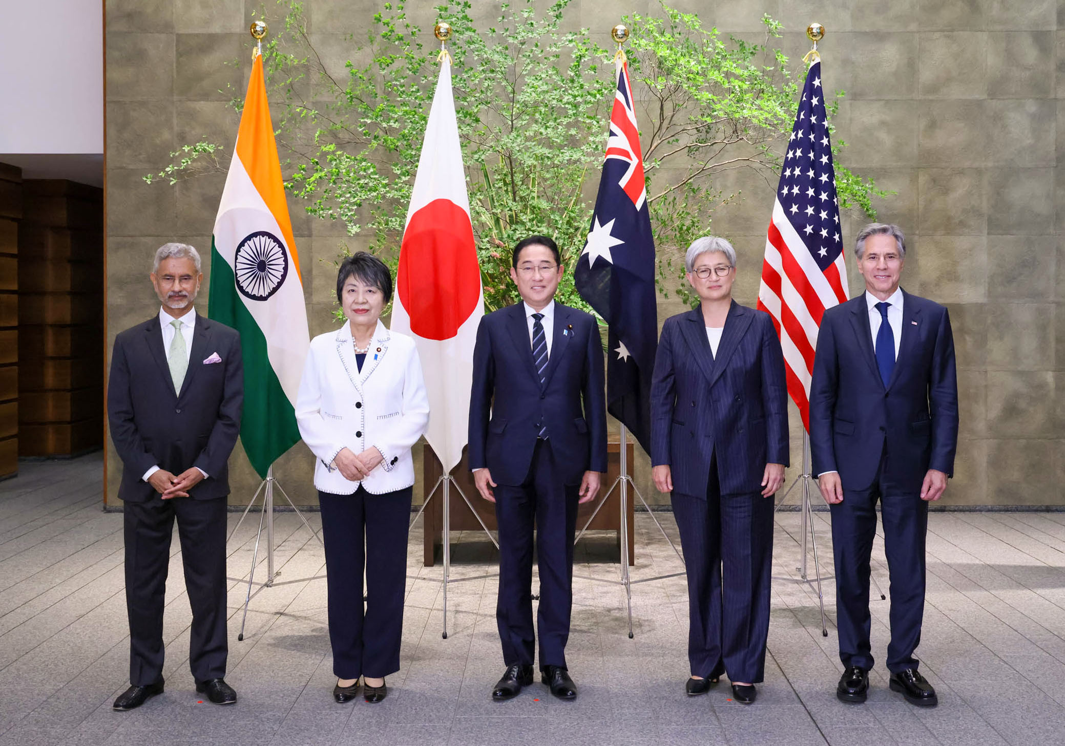 Prime Minister Kishida receiving a courtesy call (1)