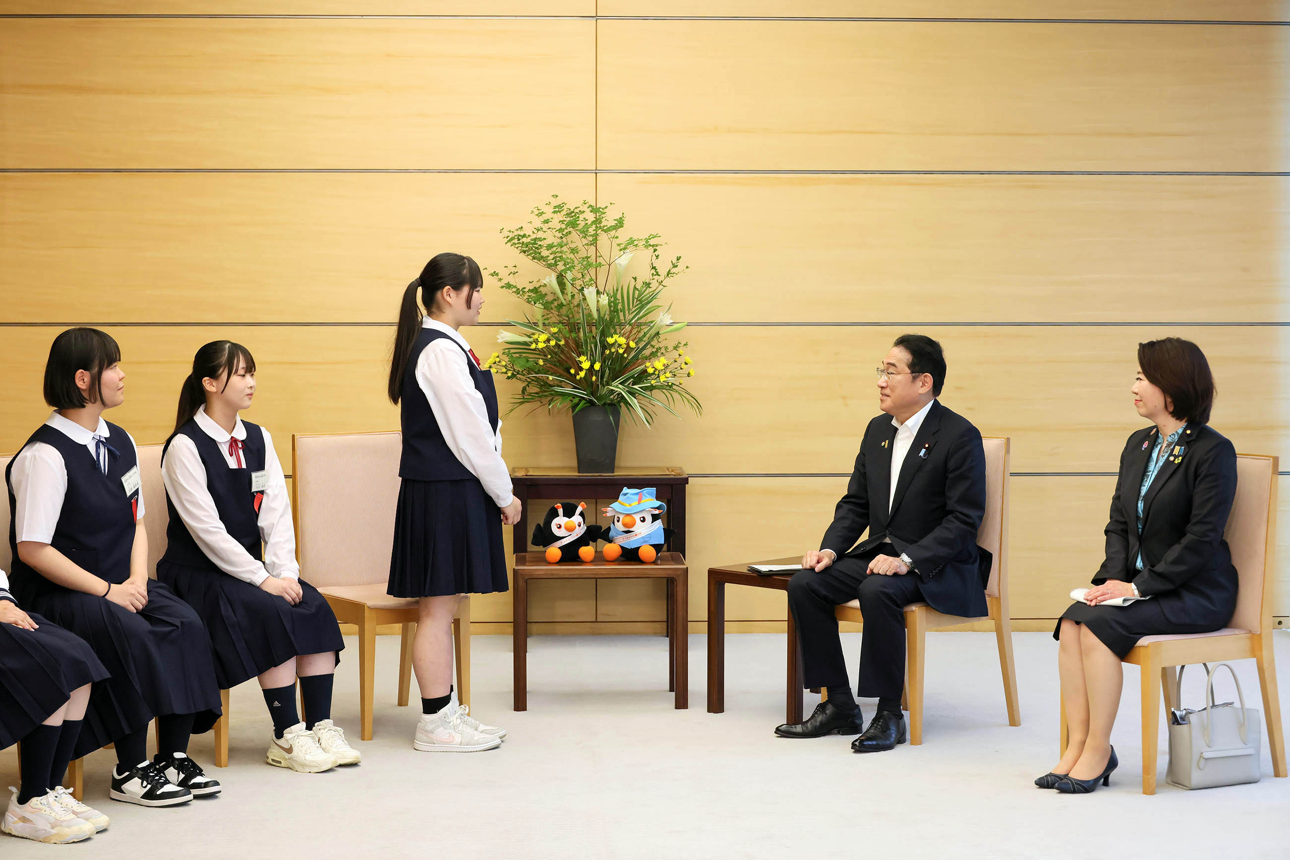 Prime Minister Kishida receiving a courtesy call (2)